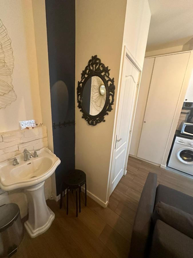 Super Location Meets Charming Studio -Ecole Militaries Champ De Mars - 7Th Arrondisment Apartment Париж Екстериор снимка